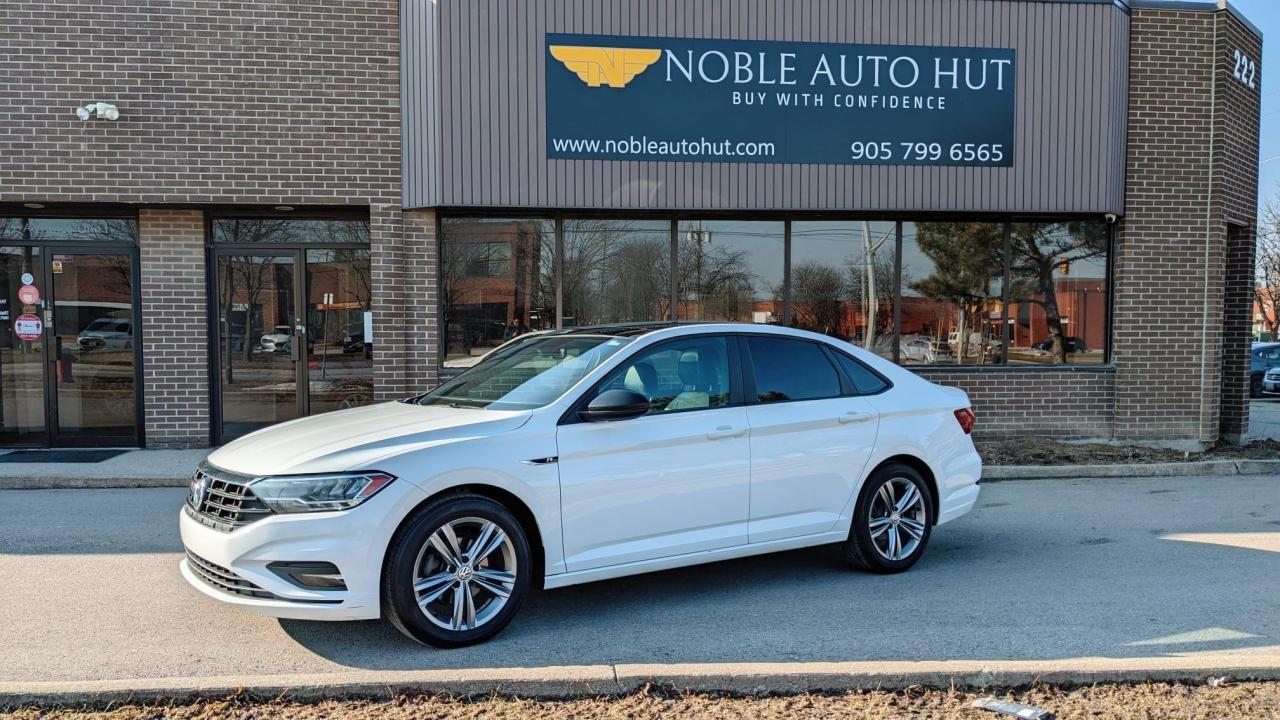 2019 Volkswagen Jetta Highline R-Line Photo3