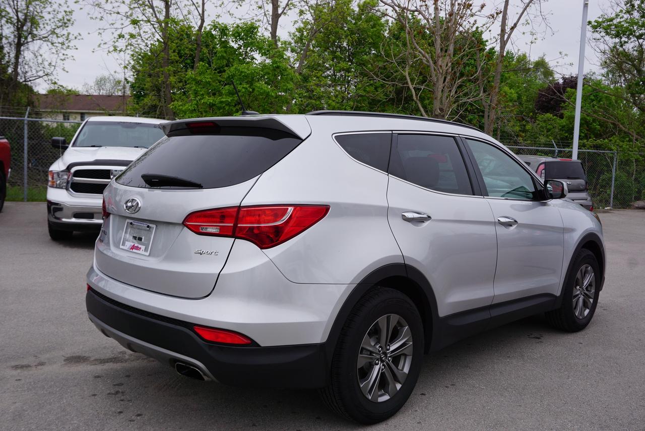 2015 Hyundai Santa Fe Sport 2.4 Base Photo