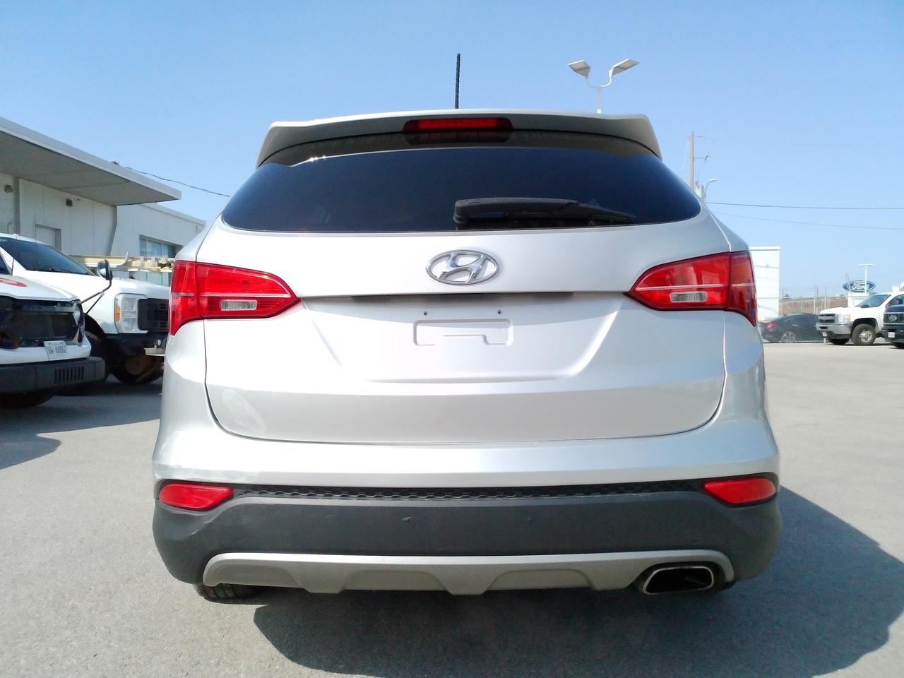 2015 Hyundai Santa Fe Sport 2.4 Base Photo