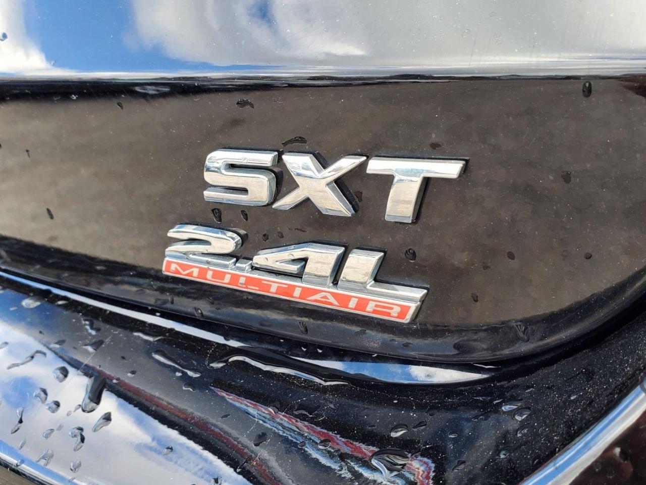 2015 Dodge Dart SXT Photo4