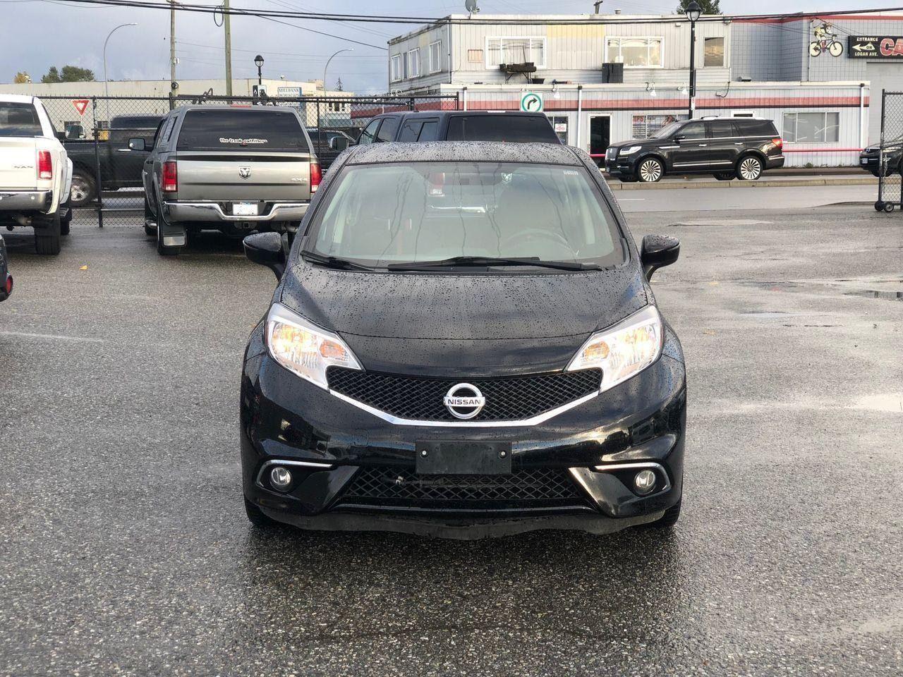 2016 Nissan Versa Note SR - Photo #2