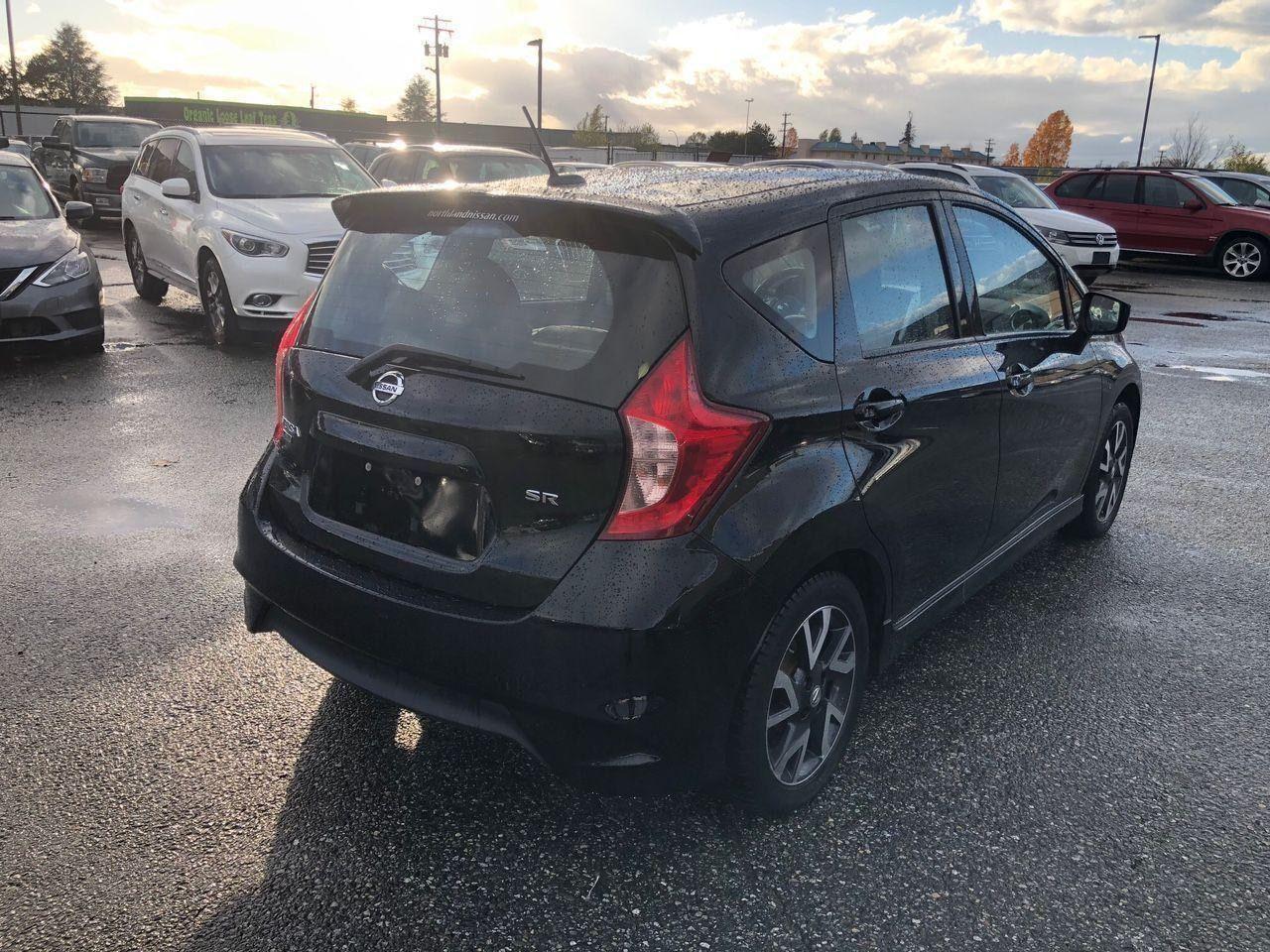 2016 Nissan Versa Note SR - Photo #5