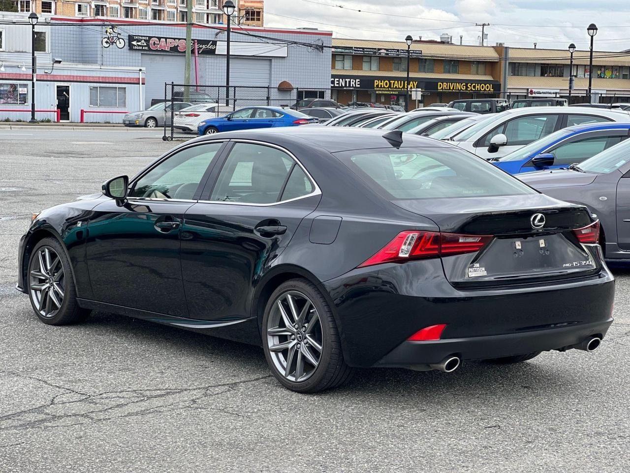 2016 Lexus IS 350  - Photo #6