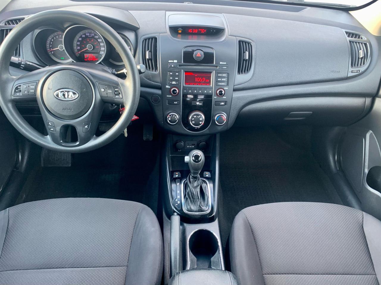 2012 Kia Forte EX Photo2