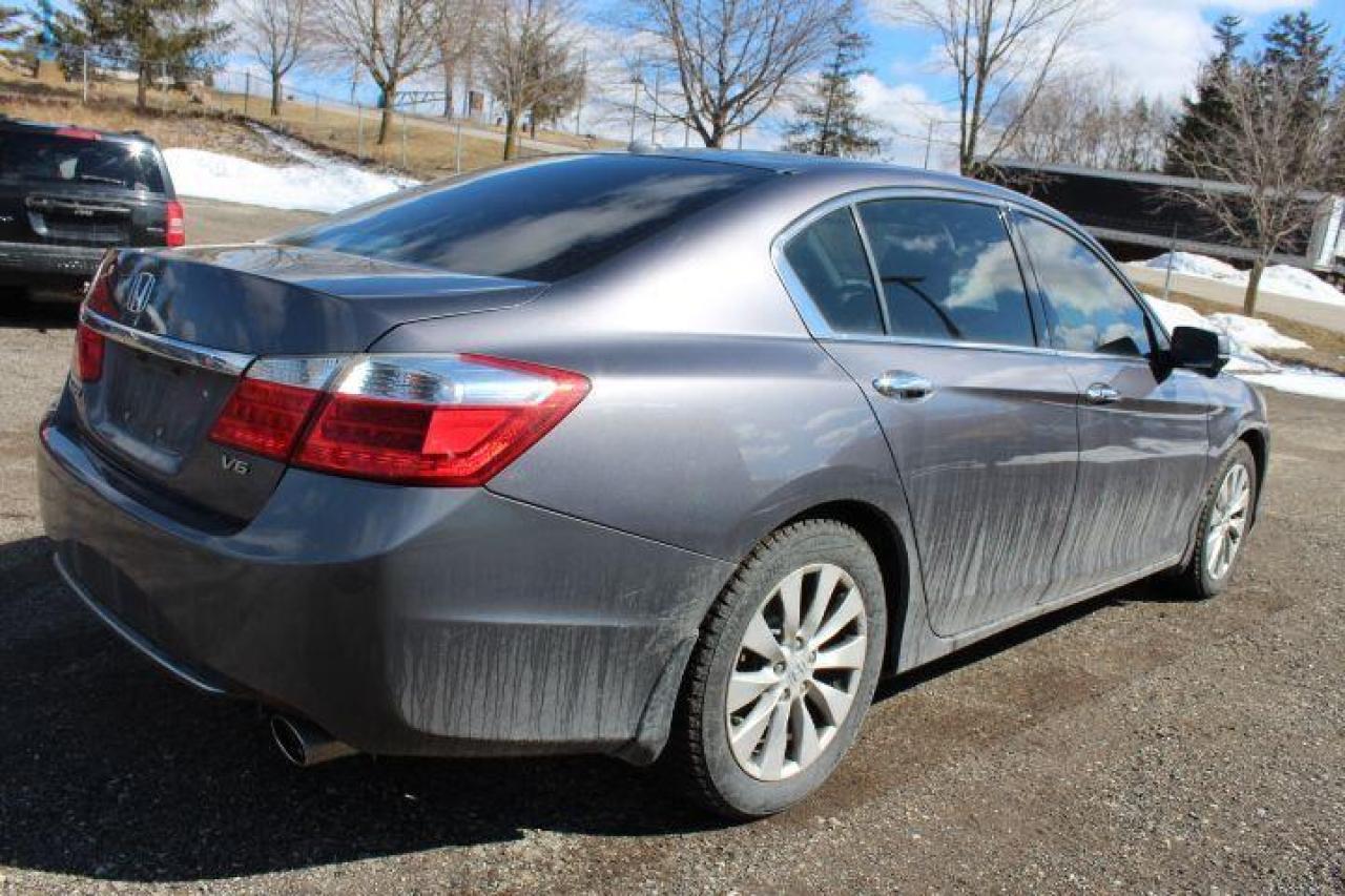 2015 Honda Accord EX-L Photo2