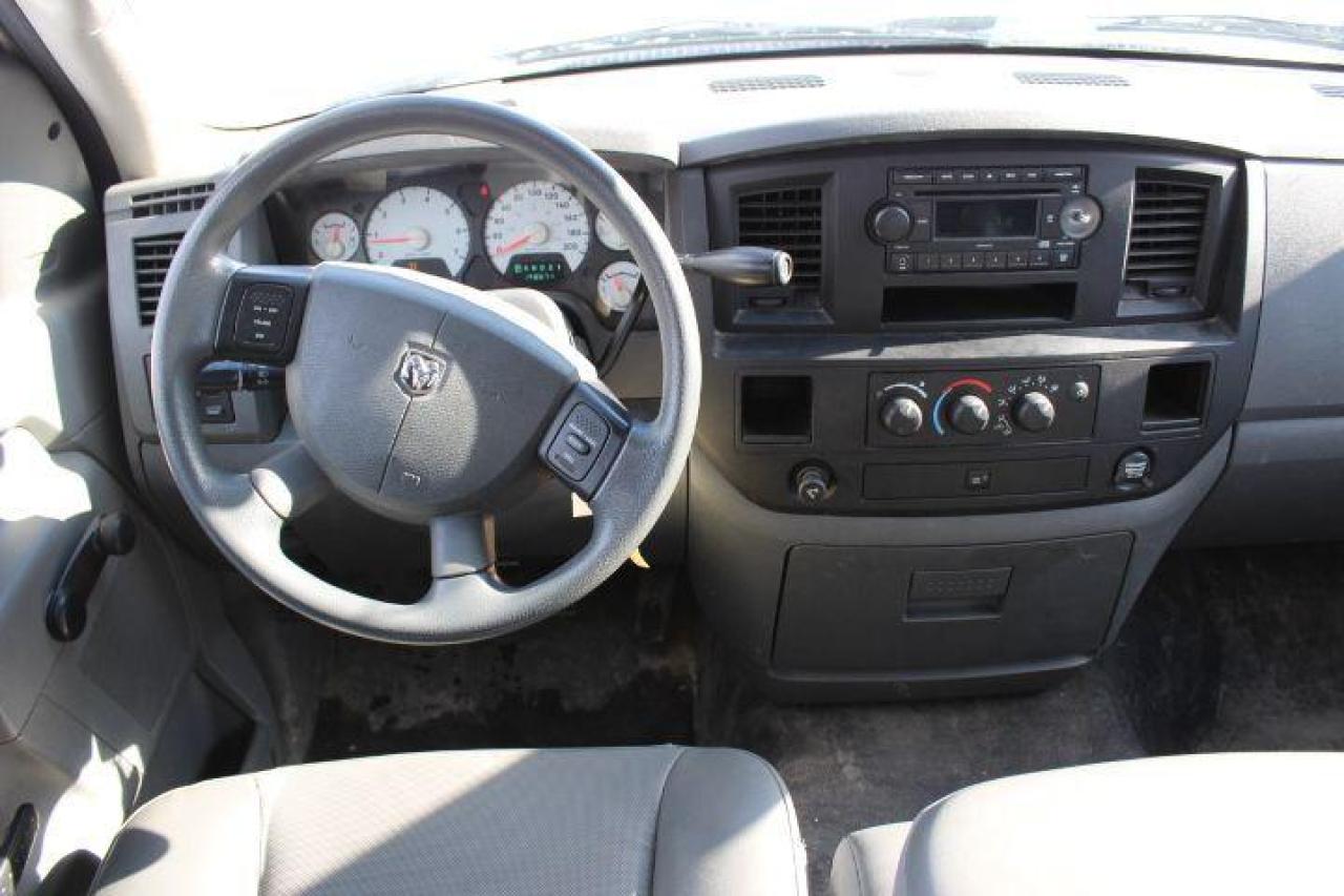 2008 Dodge Ram 2500 ST Photo4