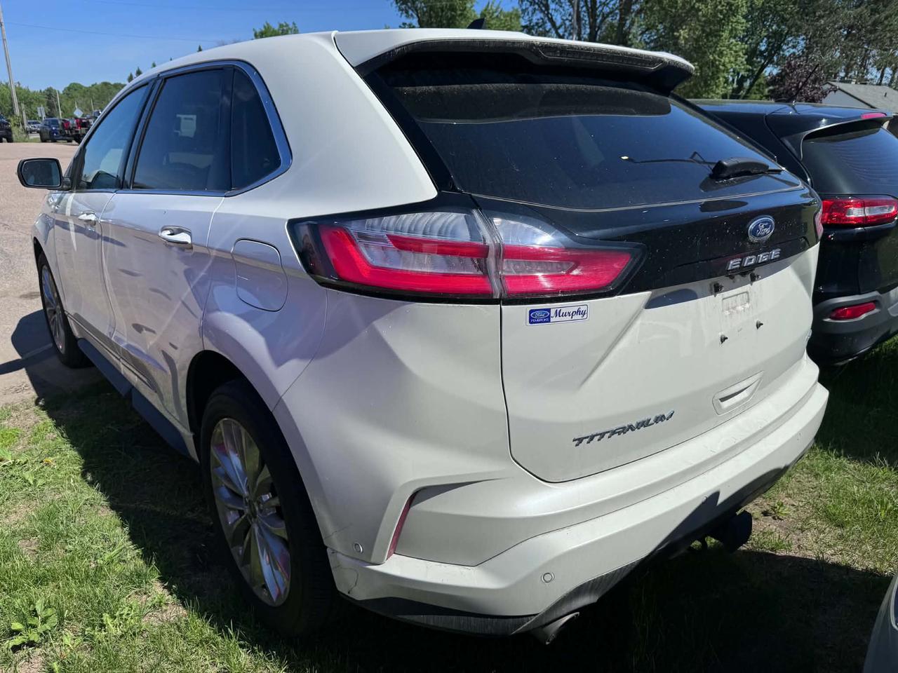 2022 Ford Edge Titanium Photo