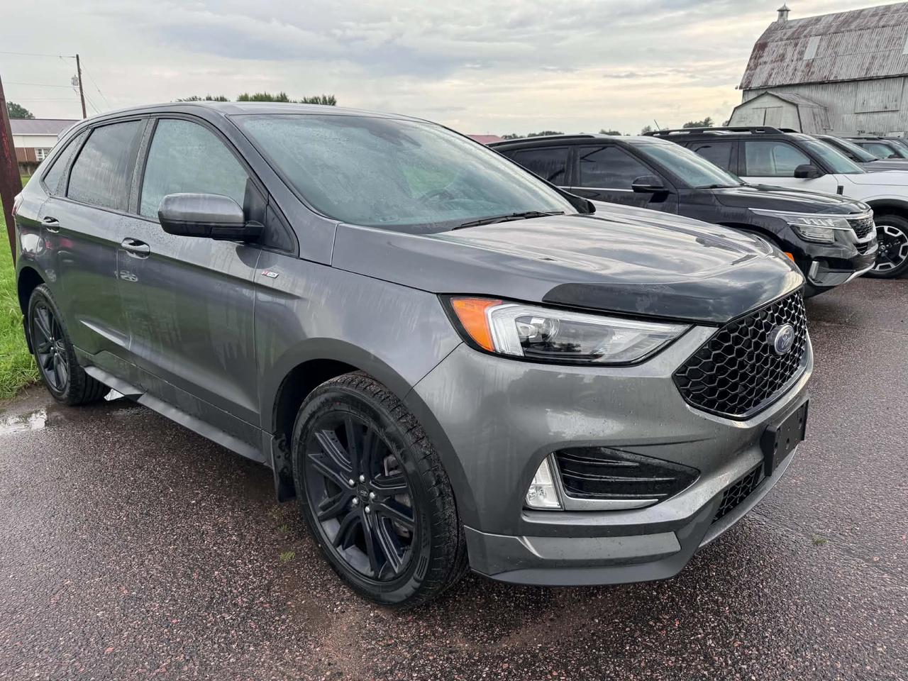 2022 Ford Edge ST Line Photo5