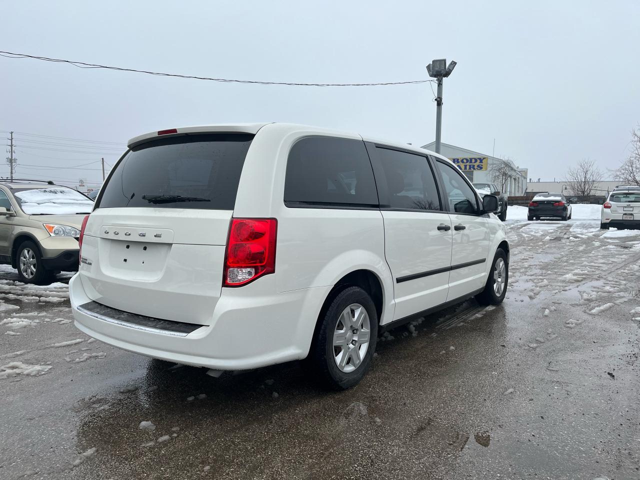 2013 Dodge Grand Caravan SE - Photo #5