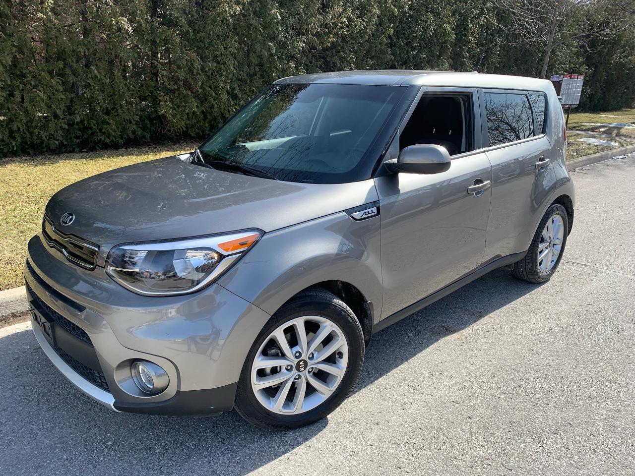 2018 Kia Soul EX+ YES,....ONLY 26,891KMS!! 1 LOCAL SENIOR OWNER! Photo3