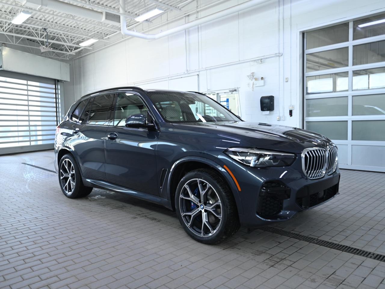 2022 BMW X5 xDrive40i Photo2