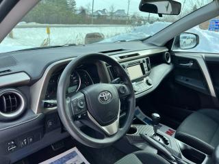 2015 Toyota RAV4 XLE - Photo #4