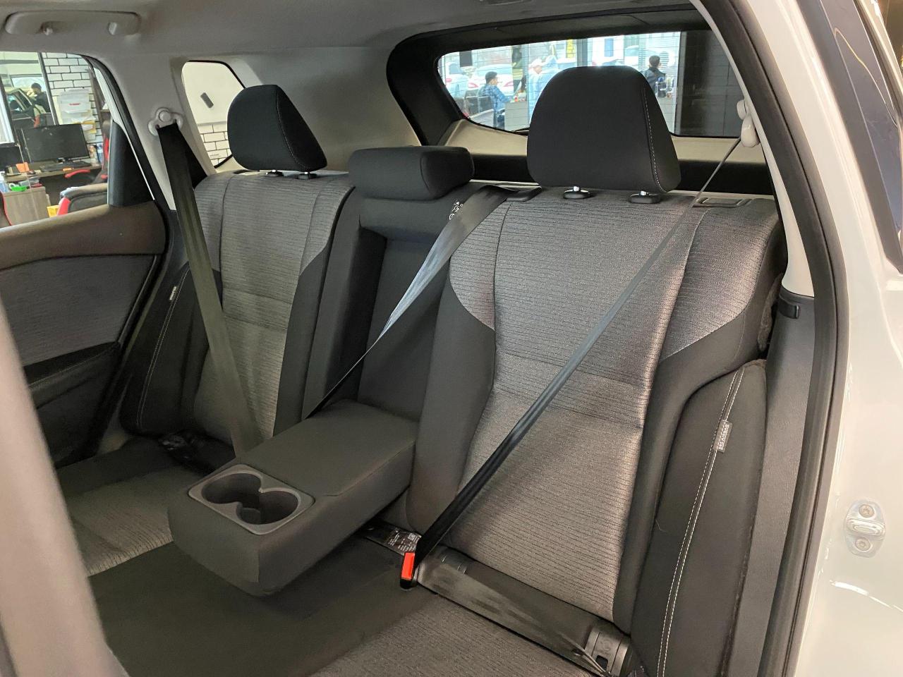 2021 Nissan Rogue SV AWD+Roof+Adaptive Cruise+Lane Keep+CLEAN CARFAX - Photo #24
