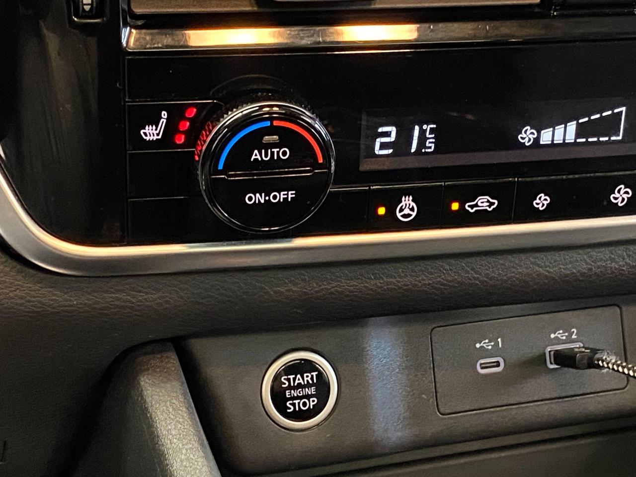 2021 Nissan Rogue SV AWD+Roof+Adaptive Cruise+Lane Keep+CLEAN CARFAX - Photo #38