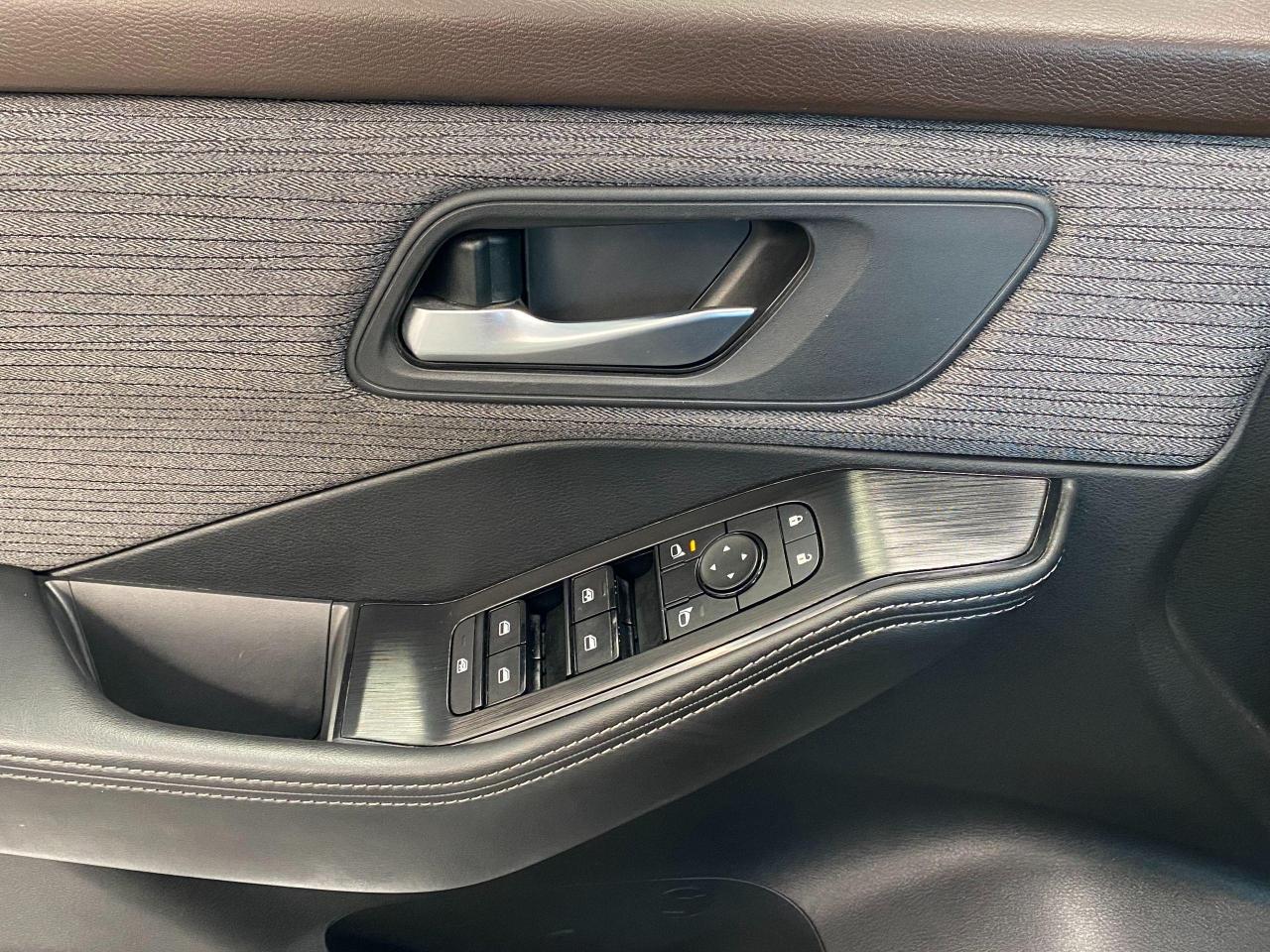 2021 Nissan Rogue SV AWD+Roof+Adaptive Cruise+Lane Keep+CLEAN CARFAX - Photo #44