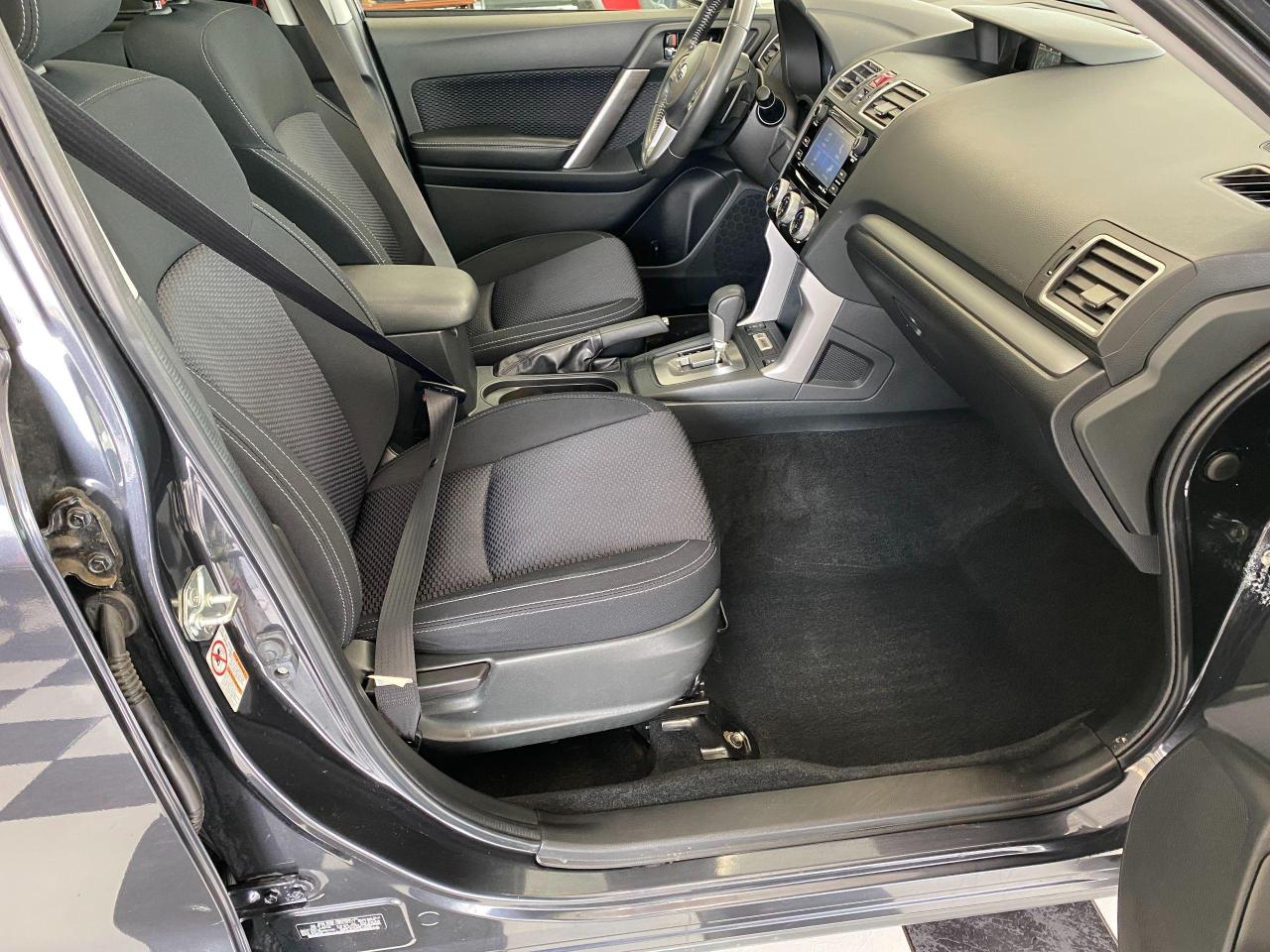 2017 Subaru Forester i Touring w/Tech Eyesight+Roof+New Tires+BlindSpot Photo20
