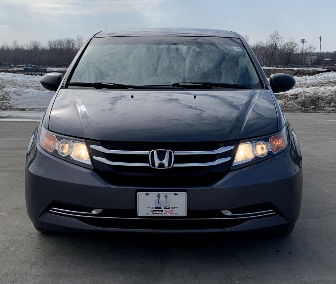 2016 Honda Odyssey SE - Photo #4