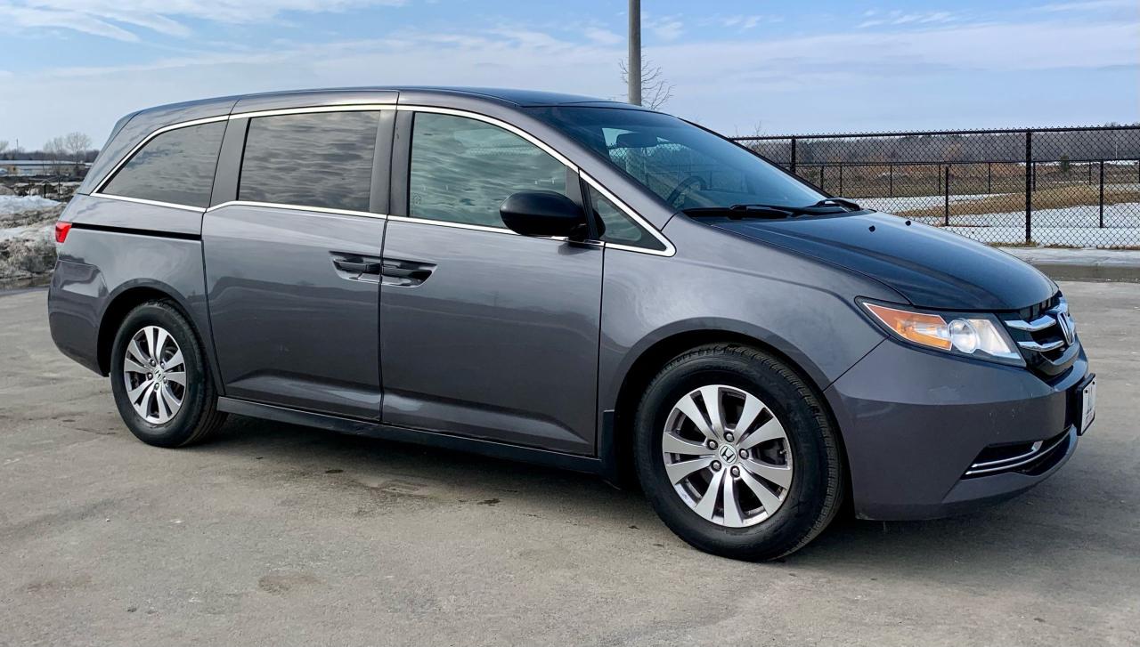 2016 Honda Odyssey SE - Photo #10