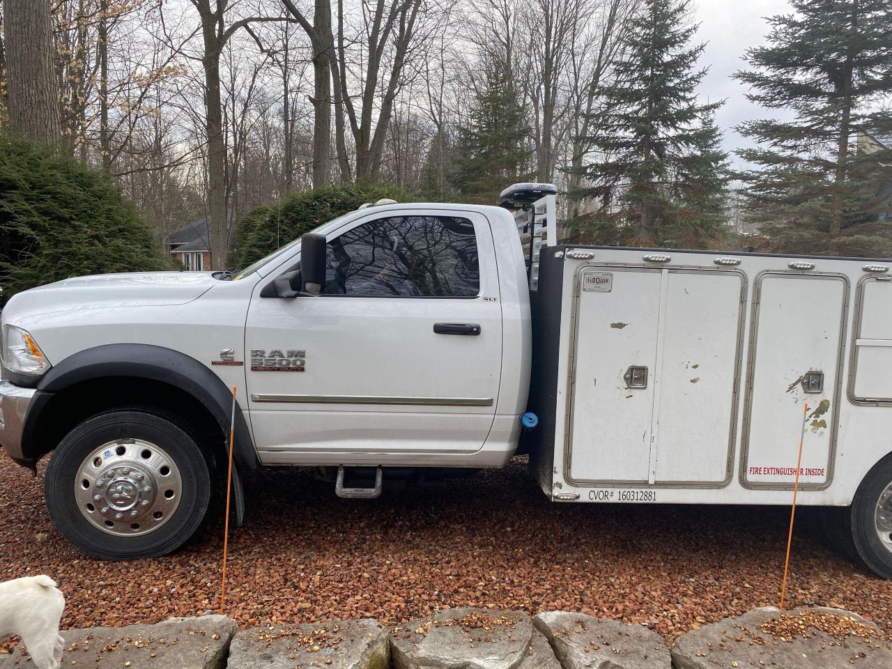 2015 RAM 5500 SLT    HD 5500 Dully ,  Cummings  Diesel  103,000 - Photo #1