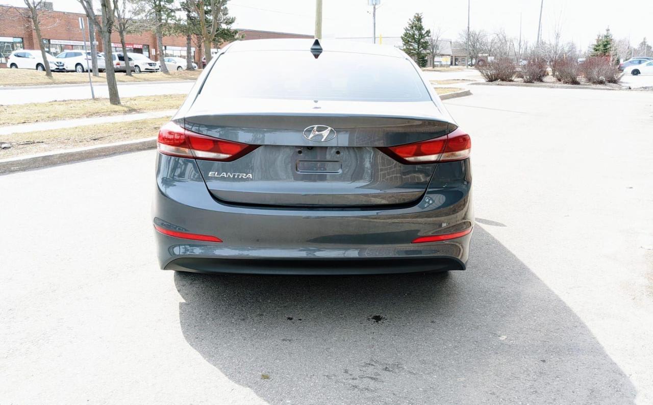 2018 Hyundai Elantra GL Photo3