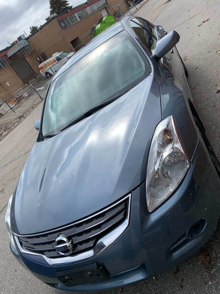 2010 Nissan Altima 2.5 S - YES,....ONLY 83,878KMS! 1 SENIOR OWNER!! - Photo #4