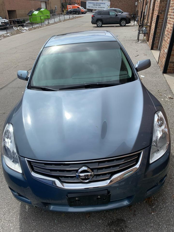 2010 Nissan Altima 2.5 S - YES,....ONLY 83,878KMS! 1 SENIOR OWNER!! Photo4