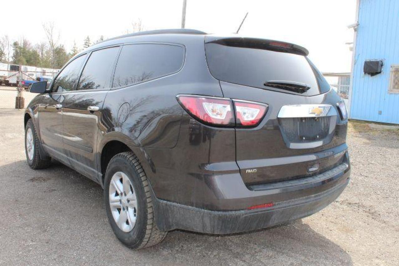 2015 Chevrolet Traverse LS Photo3