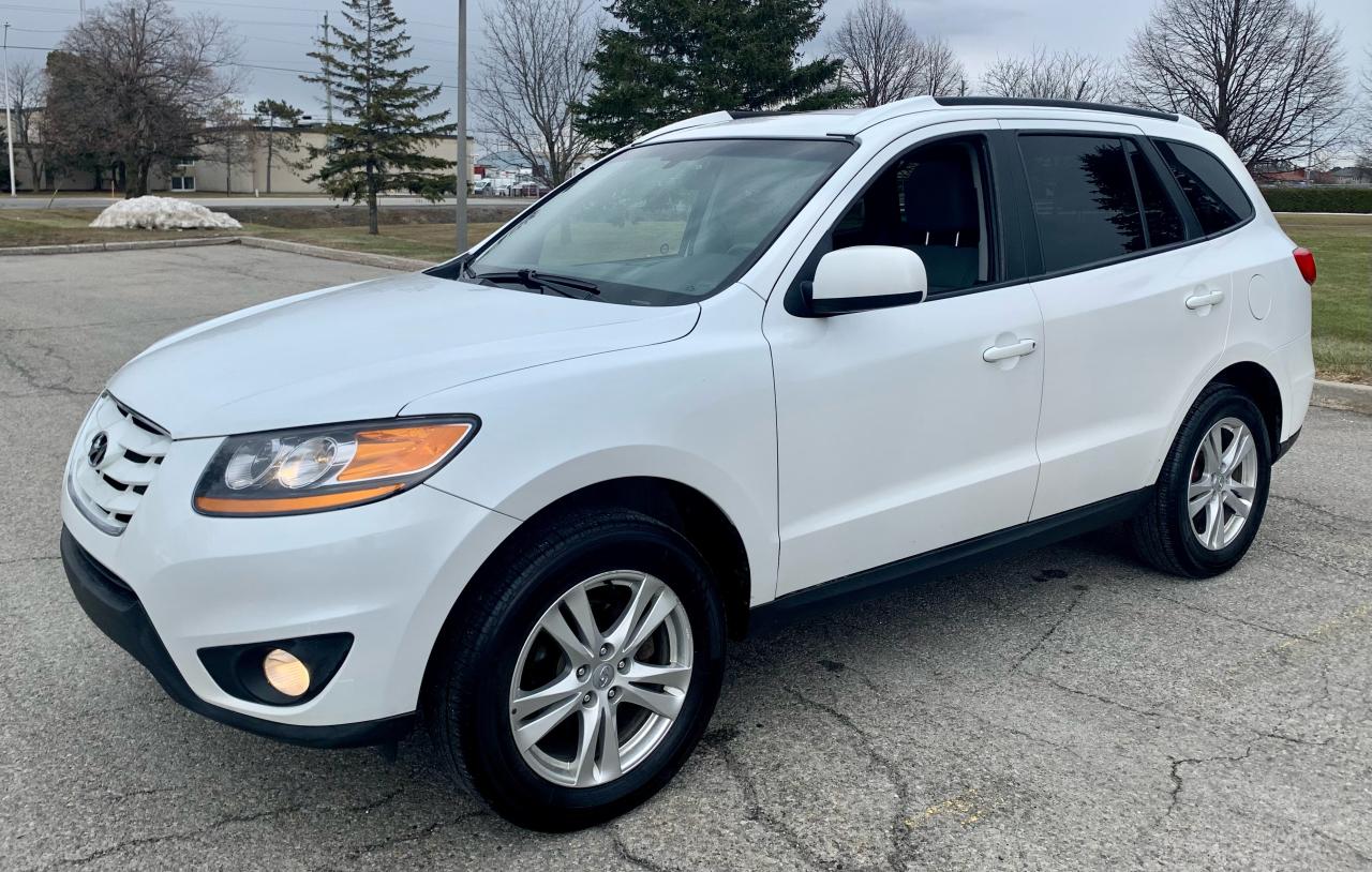 2011 Hyundai Santa Fe GL Premium Photo2