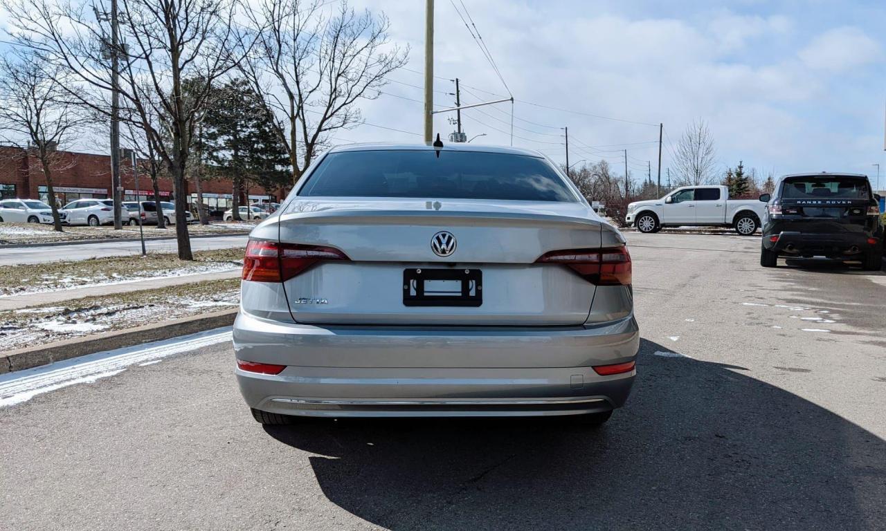 2019 Volkswagen Jetta HIGHLINE Photo2