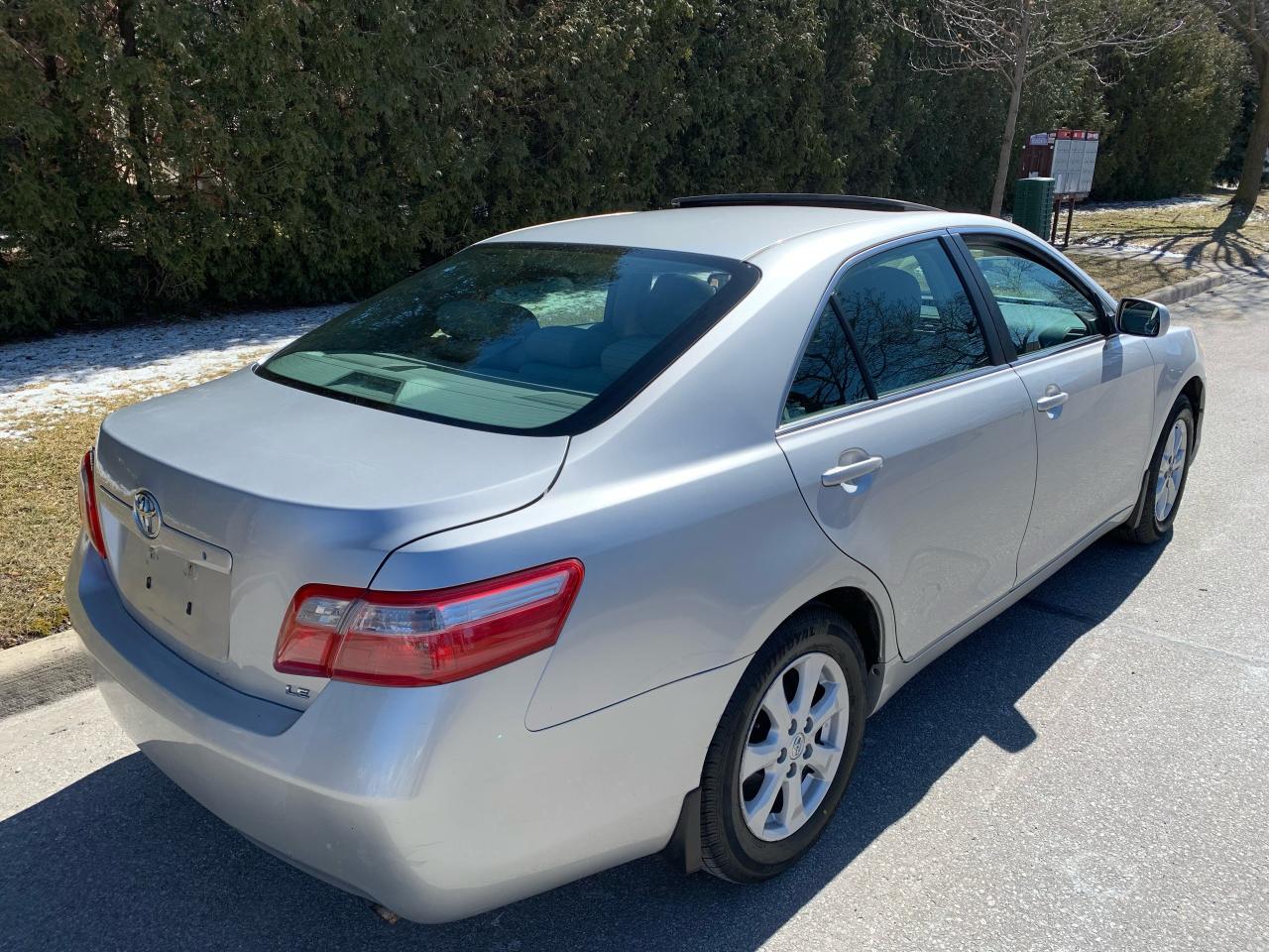 2009 Toyota Camry LE-MOONROOF/LEATHER-ONLY 163K KMS.!! Photo2