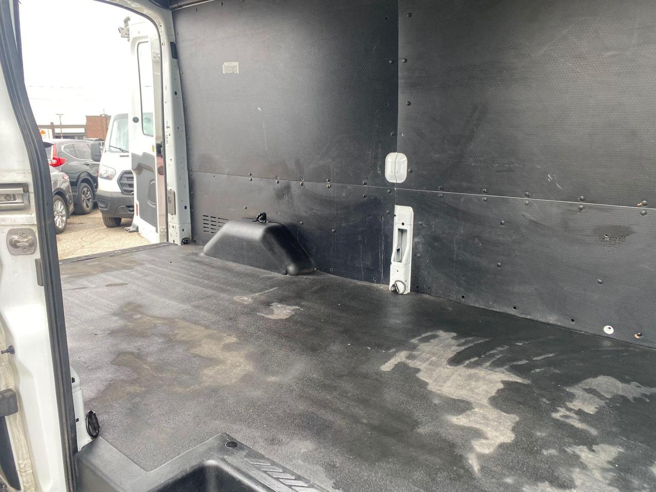 2020 Ford Transit T-250 148" Med Rf 9070 GVWR RWD SAFETY CERTIFED - Photo #13