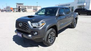 Used 2020 Toyota Tacoma  for sale in New Hamburg, ON