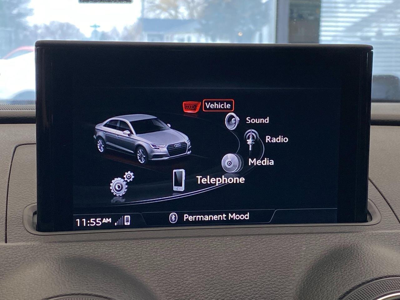 2017 Audi A3 2.0T Komfort TFSI+Pano Roof+Heated Seats+Xenons - Photo #28