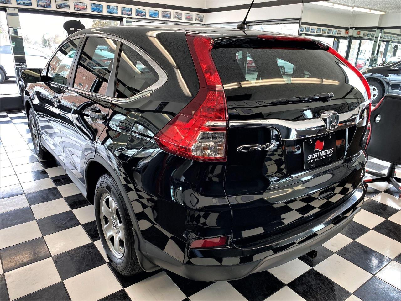 2015 Honda CR-V LX+Camera+Heated Seats+A/C+CLEAN CARFAX - Photo #2