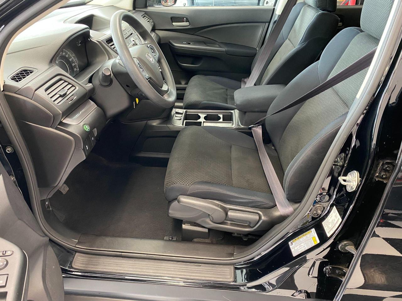 2015 Honda CR-V LX+Camera+Heated Seats+A/C+CLEAN CARFAX - Photo #17