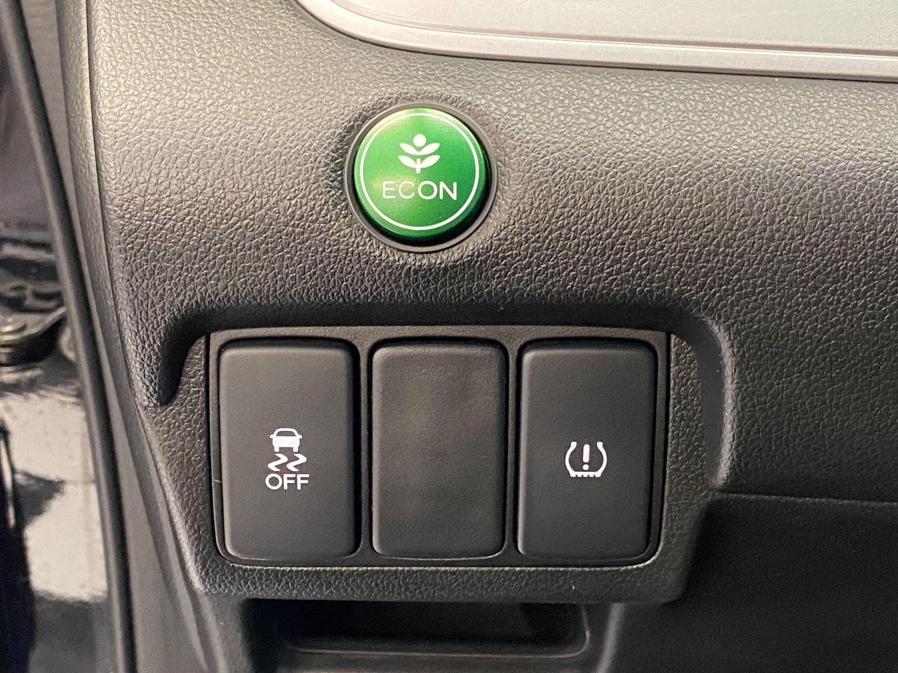 2015 Honda CR-V LX+Camera+Heated Seats+A/C+CLEAN CARFAX - Photo #35
