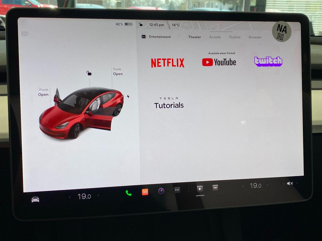 2022 Tesla Model 3 Standard Range Plus *Brand New* 3.49% For 96 Month Photo35