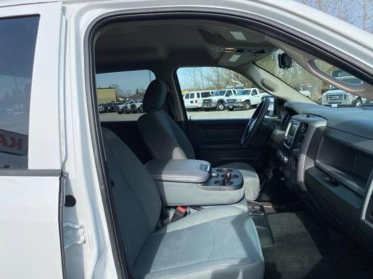 2017 RAM 1500 ST - Photo #12