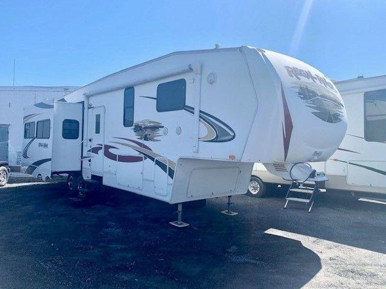 2010 Regal REGAL 375RLQS