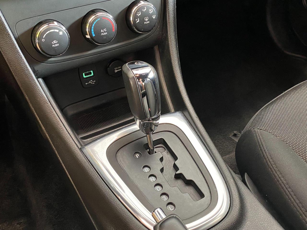 2014 Dodge Avenger SE+Black Alloys+New Brakes+CLEAN CARFAX - Photo #30