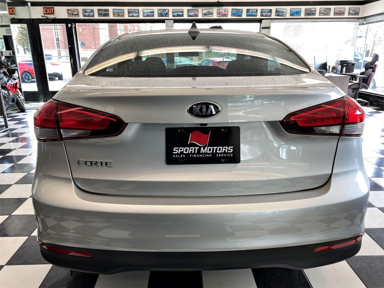 2018 Kia Forte LX+ApplePlay+Heated Seats+Camera+CLEAN CARFAX - Photo #3