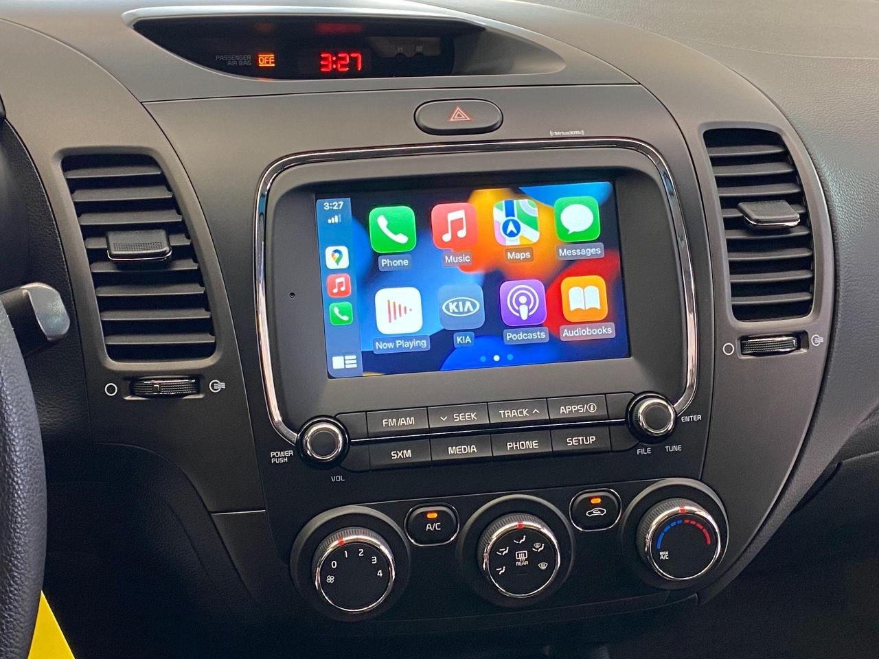 2018 Kia Forte LX+ApplePlay+Heated Seats+Camera+CLEAN CARFAX - Photo #9