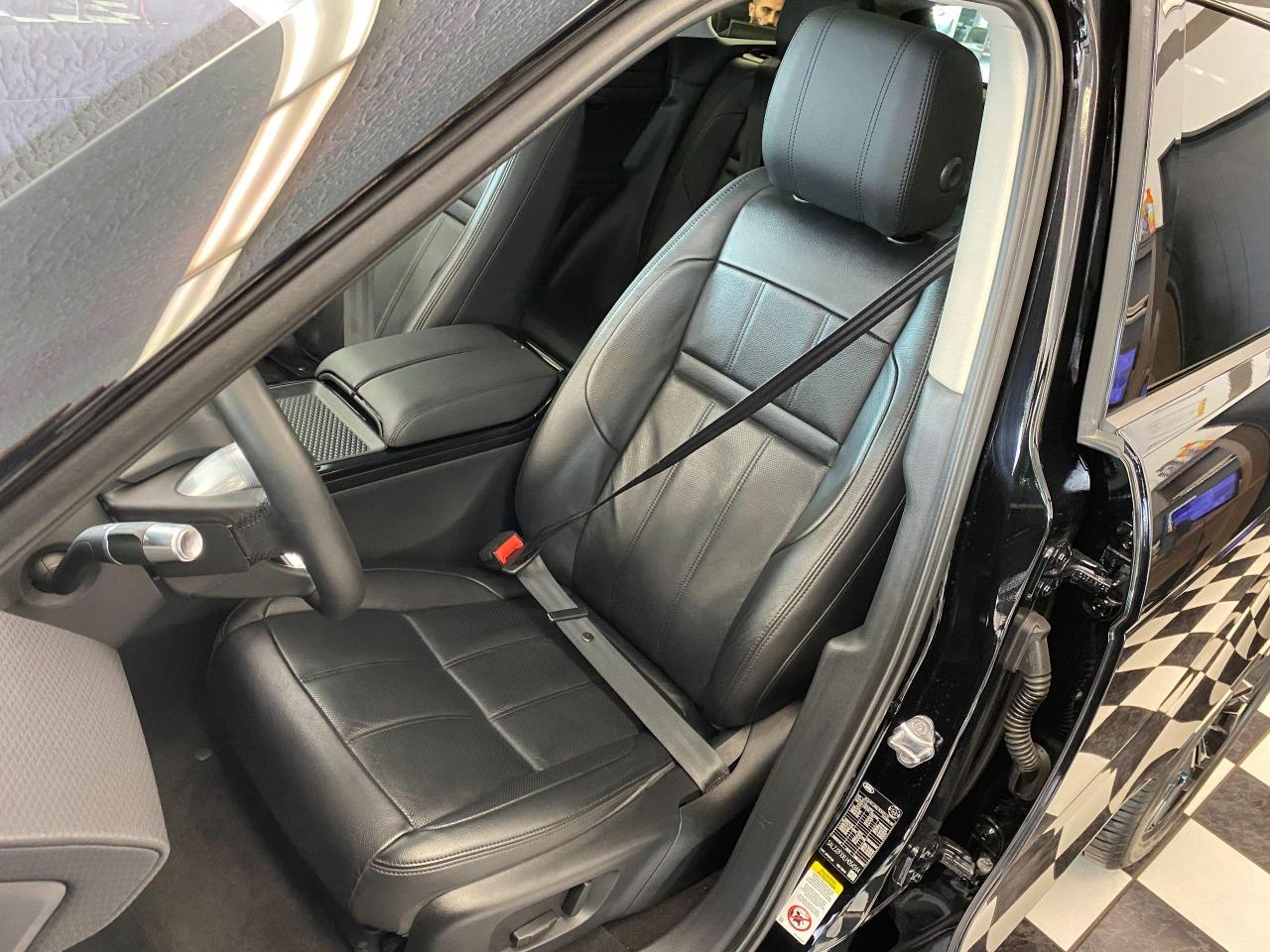 2020 Land Rover Range Rover Evoque S AWD+GPS+PANO Roof+Lane Departure+CLEAN CARFAX - Photo #20