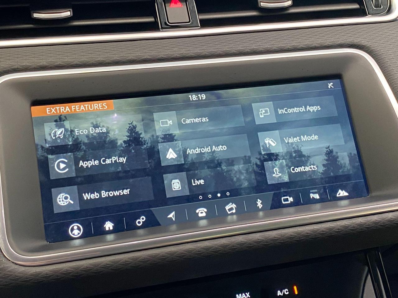 2020 Land Rover Range Rover Evoque S AWD+GPS+PANO Roof+Lane Departure+CLEAN CARFAX Photo99