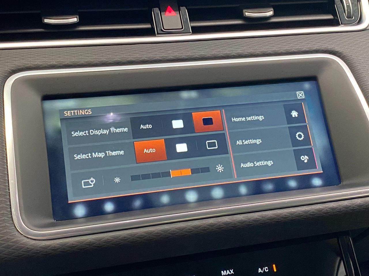 2020 Land Rover Range Rover Evoque S AWD+GPS+PANO Roof+Lane Departure+CLEAN CARFAX - Photo #37