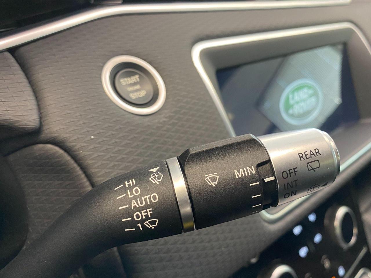 2020 Land Rover Range Rover Evoque S AWD+GPS+PANO Roof+Lane Departure+CLEAN CARFAX Photo120