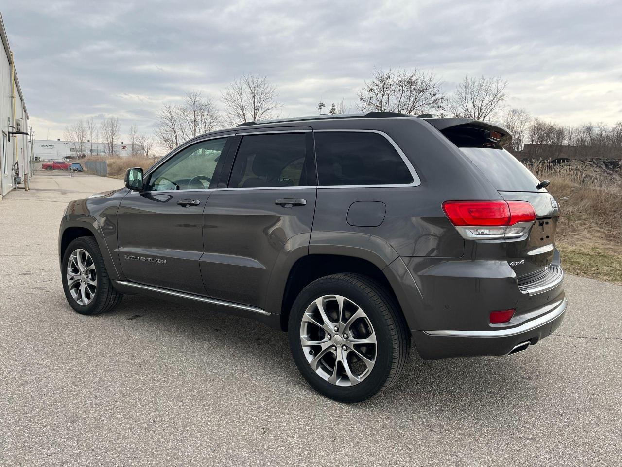 2019 Jeep Grand Cherokee SUMMIT- 5.7L HEMI - Photo #3