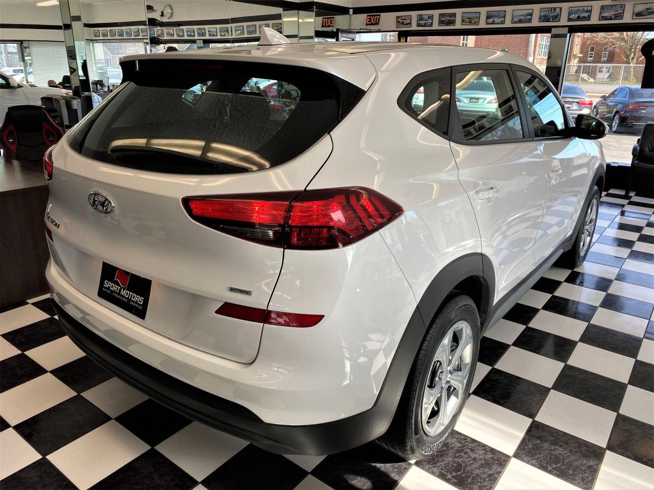 2020 Hyundai Tucson Essential AWD+Heated Seats+ApplePlay+CLEAN CARFAX - Photo #4