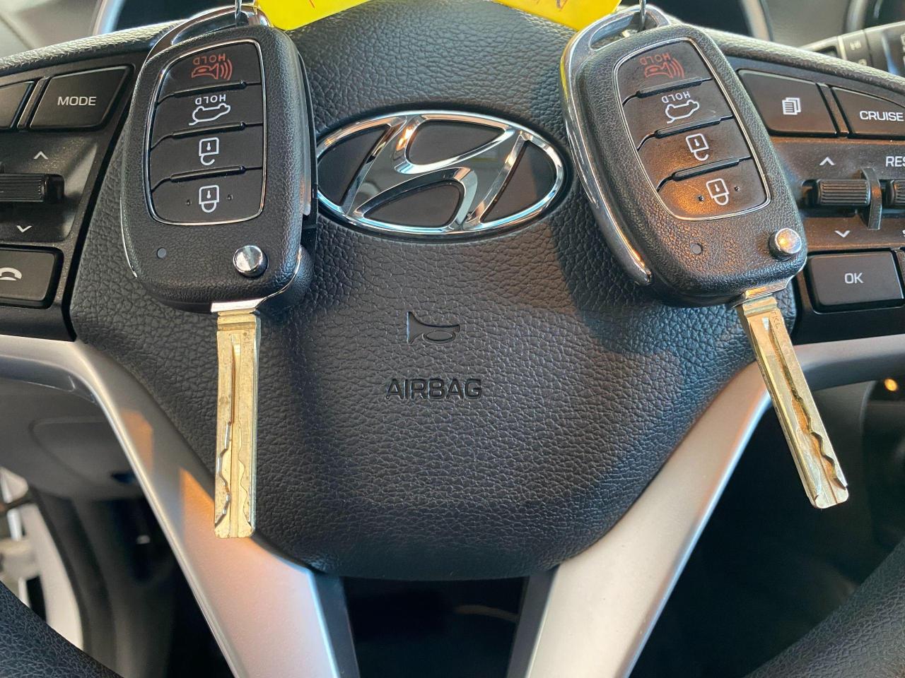 2020 Hyundai Tucson Essential AWD+Heated Seats+ApplePlay+CLEAN CARFAX - Photo #16