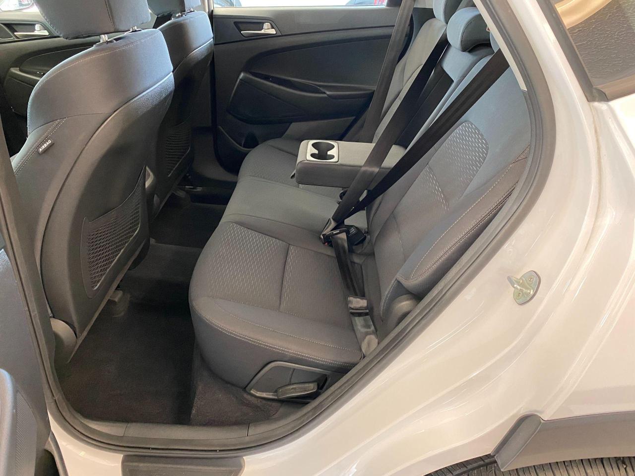 2020 Hyundai Tucson Essential AWD+Heated Seats+ApplePlay+CLEAN CARFAX - Photo #24